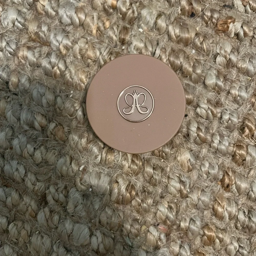 Anastasia Beverly Hills Cream Bronzer in Sunkissed